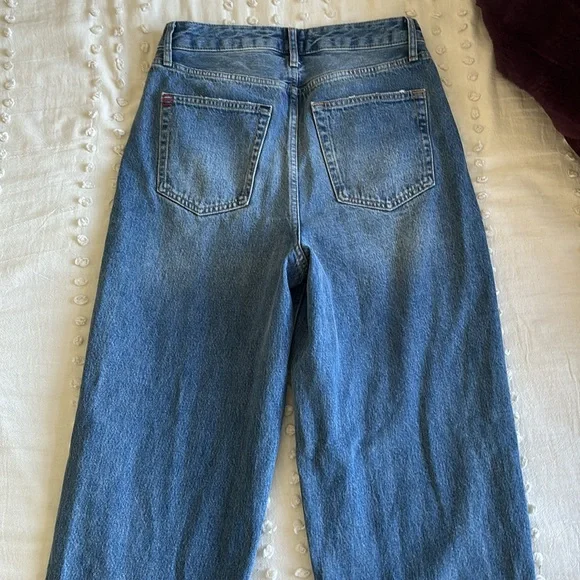 High-rise baggy jeans from urban outfitters - Picture 3 of 3